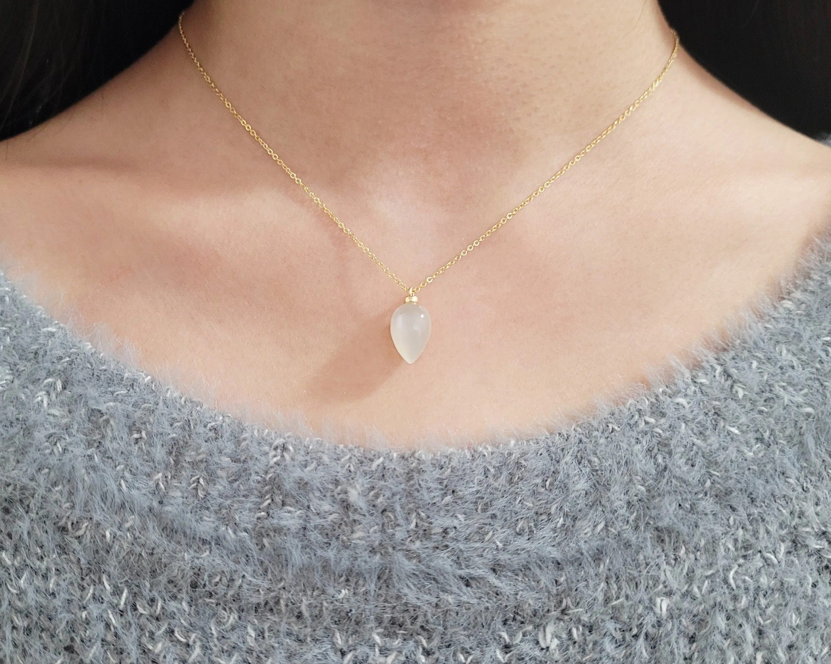 White Moonstone Pendant Necklace